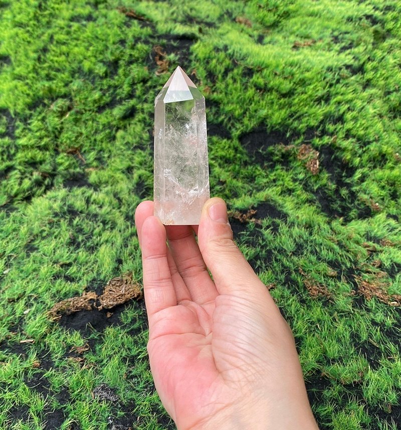 天然彩虹白水晶柱共生紅膠花 開運淨化 風水 辦公室擺件 快速出貨 - 擺飾/家飾品 - 水晶 多色