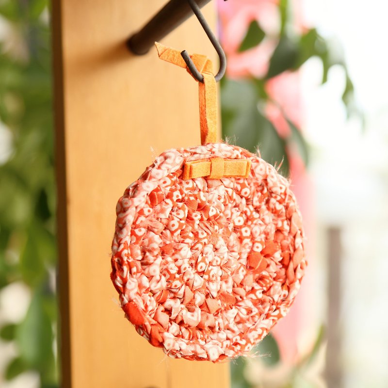 Kimono tear-knit coaster with leather loop - ที่รองแก้ว - ผ้าฝ้าย/ผ้าลินิน สีส้ม