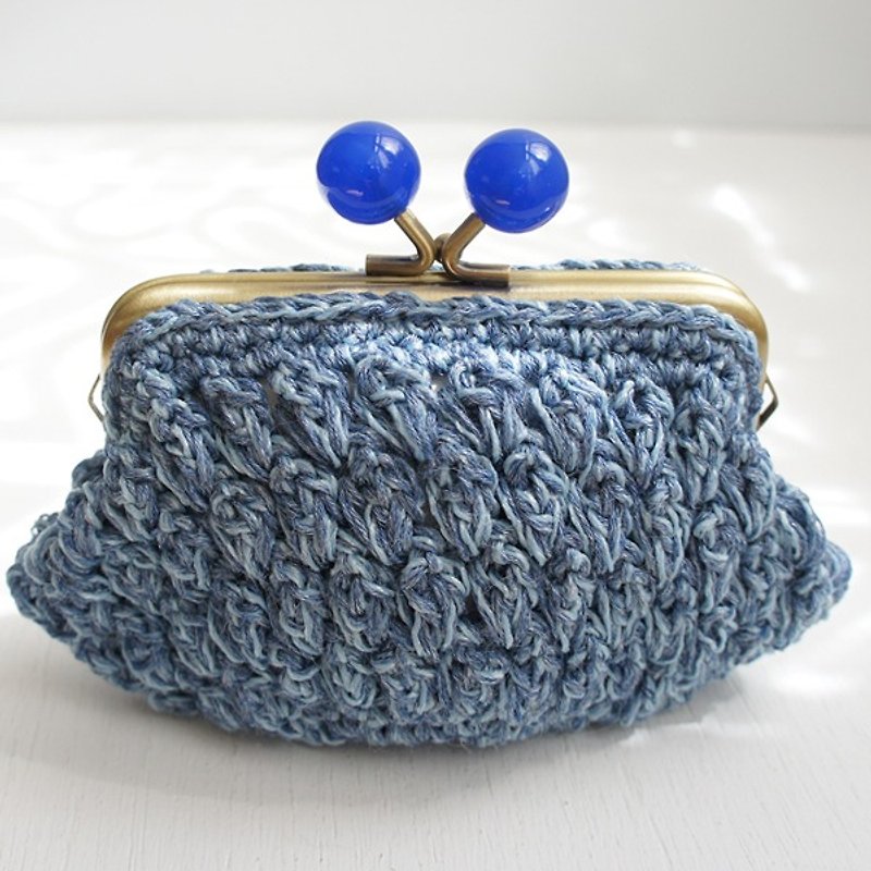 Ba-ba handmade Popcorn crochet pouch No.C976 - 化妝袋/收納袋 - 其他材質 藍色