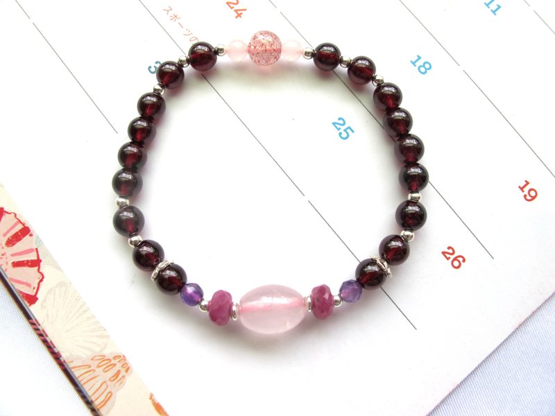 Rose quartz, Stone, garnet, ruby, strawberry crystal, 925 sterling silver jewelry [Xianhe] to improve gynecology - สร้อยข้อมือ - คริสตัล สีแดง