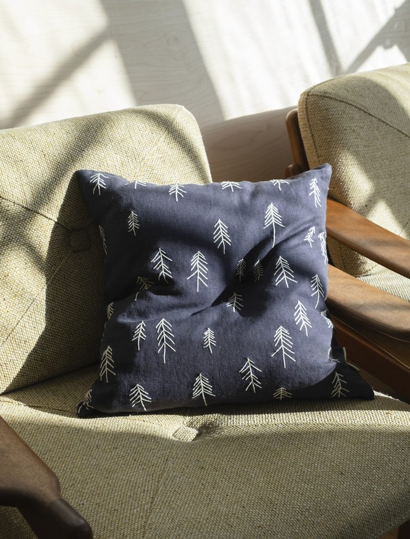 Nordic Designer Style - Embroidered Pillow Cover TALL, ANTHRACITE BLUE - หมอน - ผ้าฝ้าย/ผ้าลินิน สีน้ำเงิน