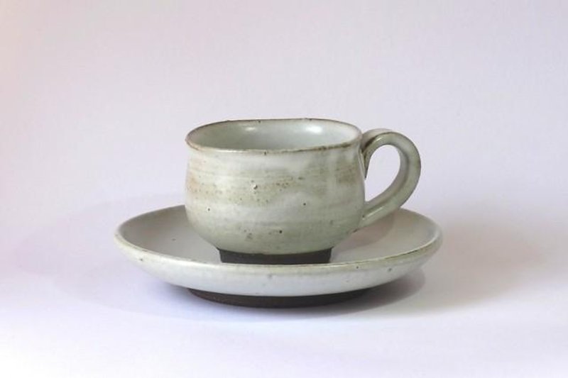 Coffee cup and saucer (Ivory) - Mugs - Pottery 