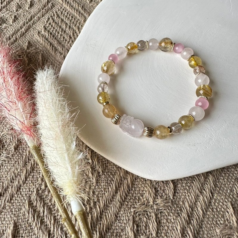 Cute elastic bracelet in pink and gold - สร้อยข้อมือ - คริสตัล 