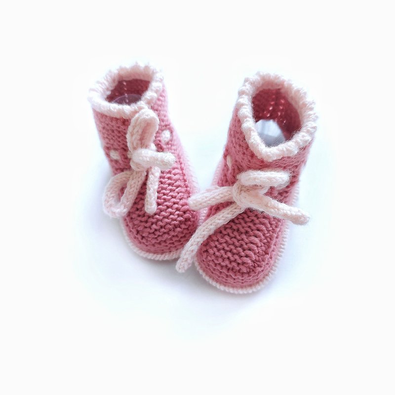 Baby booties. Knitted baby shoes. 婴儿短靴 - 男/女童鞋 - 其他材質 粉紅色