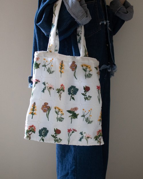 花図鑑刺繍トートバッグ | Botanical daytote - ショップ STUDIO OF