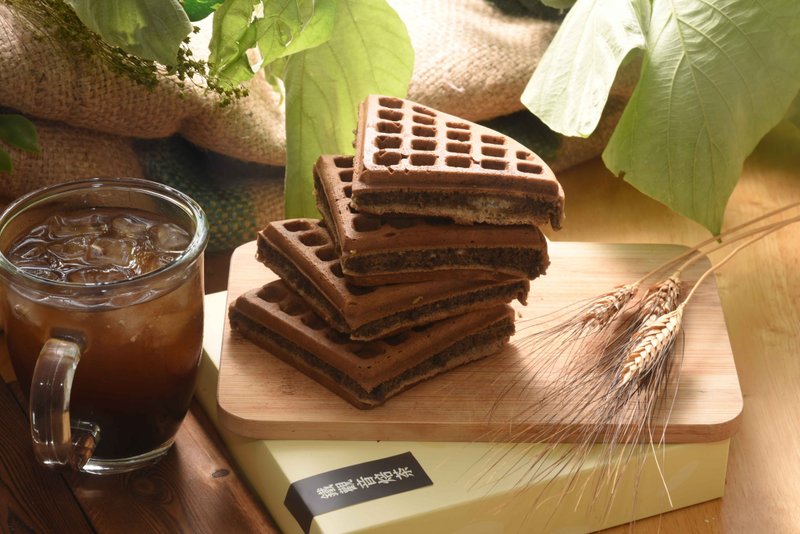 Frozen Tieguanyin Hojicha Waffles/box - Cake & Desserts - Fresh Ingredients 