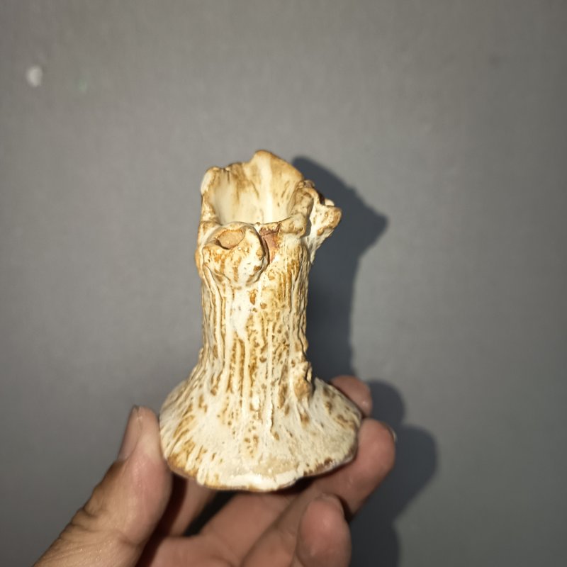 陶藝插畫家沖繩三線琴人手捏苦苓植生器擴香器 - 盆栽/植栽 - 陶 多色