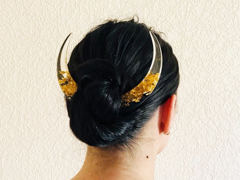 Hair clip, Hair pin, Crescent hair stick with black oak, resin and gold foil - 髮夾/髮圈 - 木頭 黑色