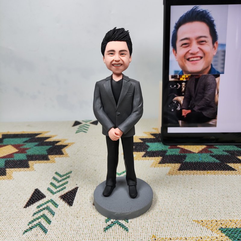 客制化人物公仔 人偶 3D人像畫 似顏繪 肖像 定制 紀念 生日 老闆 - 公仔/玩偶 - 黏土 多色