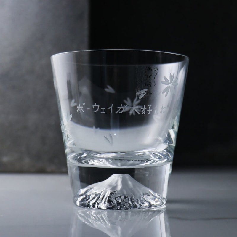 【日本江戶硝子 X 客製化禮物】櫻花切子富士山櫻花杯 - 酒杯/酒器 - 玻璃 白色