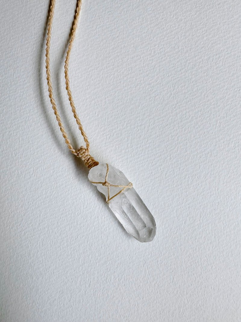 White crystal raw mineral Wax thread braided long necklace - สร้อยคอ - คริสตัล สีใส