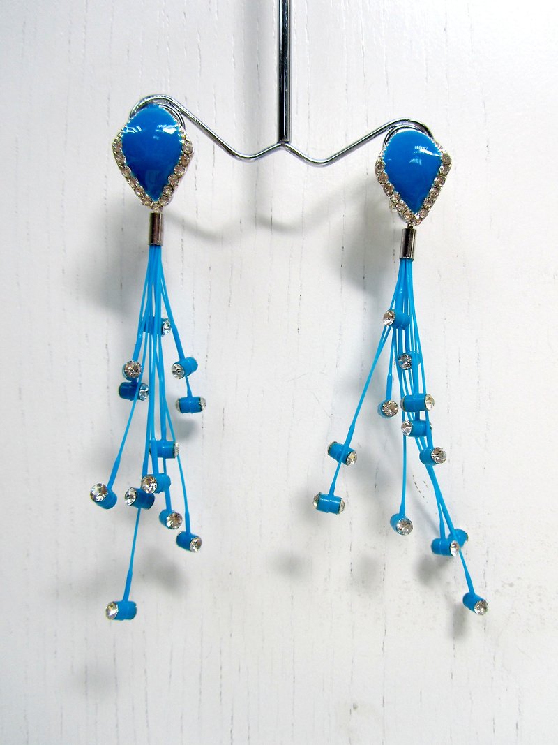 TIMBEE LO Meteor Earrings Lightweight Plastic with Crystal Decoration - Earrings & Clip-ons - Plastic Blue