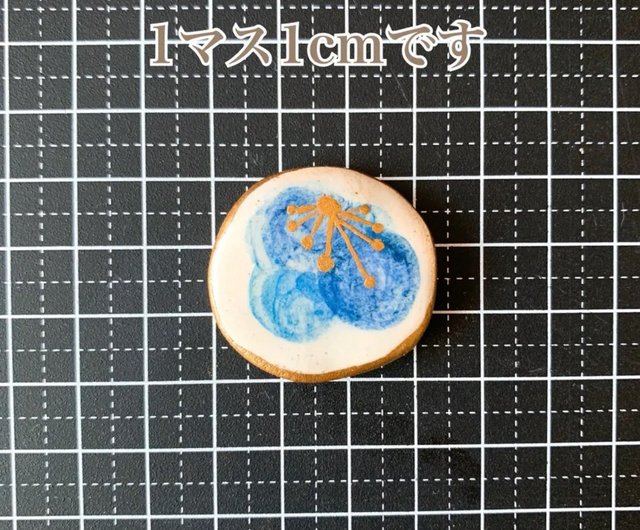 ☆ブローチ☆ 美しい青の木レジン