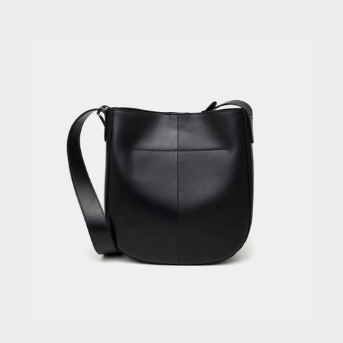 Moonshaft Bucket Bag Full Grain Cowhide leather - Shop Moonshaft Messenger  Bags & Sling Bags - Pinkoi