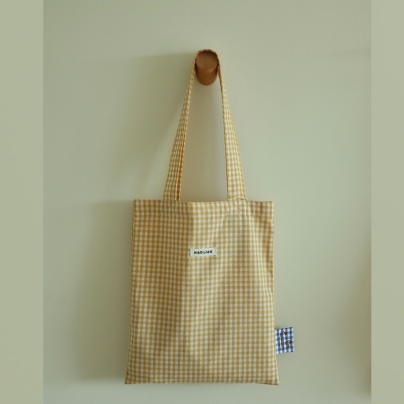 Gaventot casual cloth bag TOTE one-shoulder handbag red, yellow and blue availab - กระเป๋าถือ - ผ้าฝ้าย/ผ้าลินิน หลากหลายสี