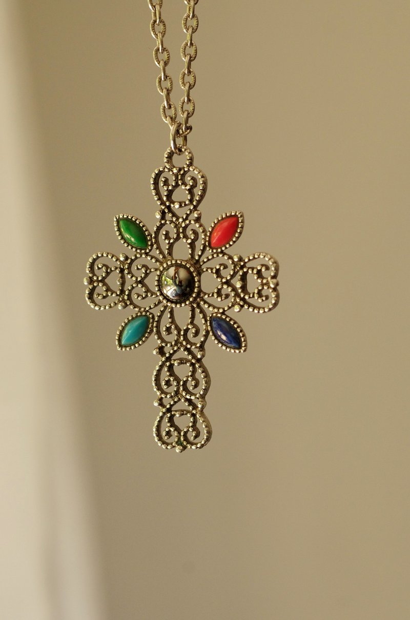Antique Modern Retro Vintage Black & Silver Cross Gemstone Necklace Avon 70s N73 - สร้อยคอ - โลหะ สีเทา