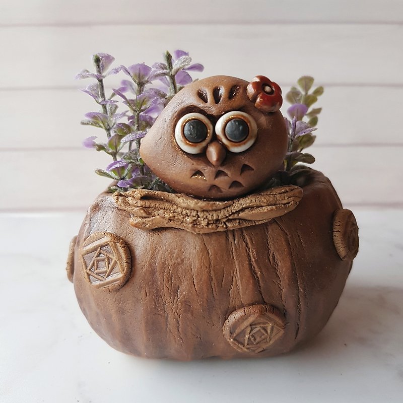 P-57 Cute Eye Eagle │ Yoshino Hawk x Owl Pottery Flower Pure Handmade Design Succulent Healing Cute Unique Gift - Pottery & Ceramics - Pottery Brown