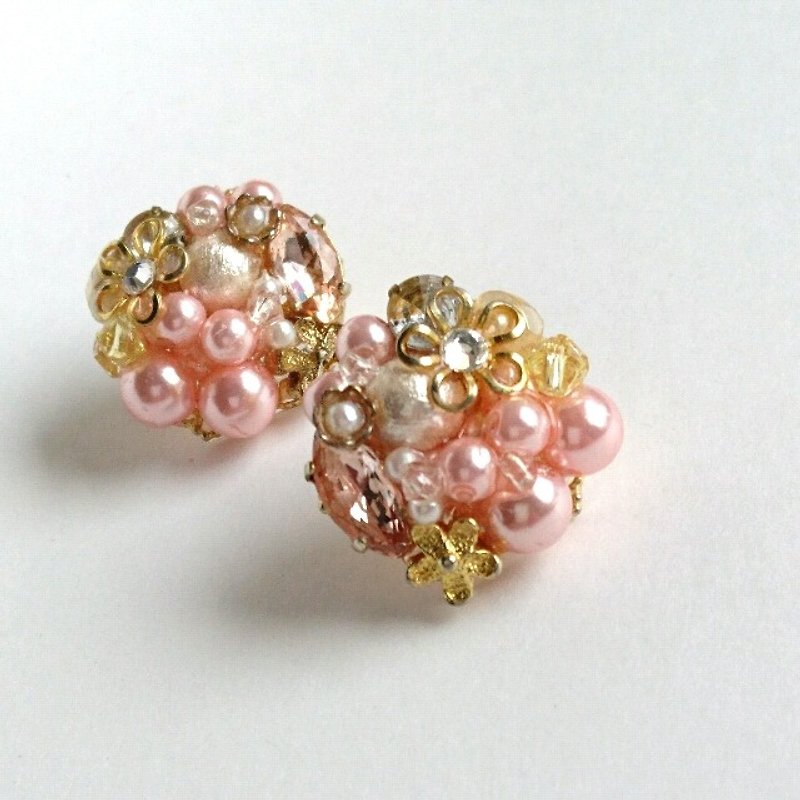 Pearl & flower elegant earrings · earrings pink - ต่างหู - แก้ว สึชมพู