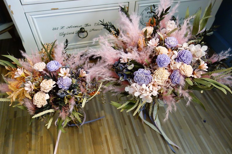 Wedding Floral Series~Purple and Pink Orange Jungle Bouquet/Beastist Bouquet/Corsage/Bride's Bouquet - ช่อดอกไม้แห้ง - พืช/ดอกไม้ สีม่วง