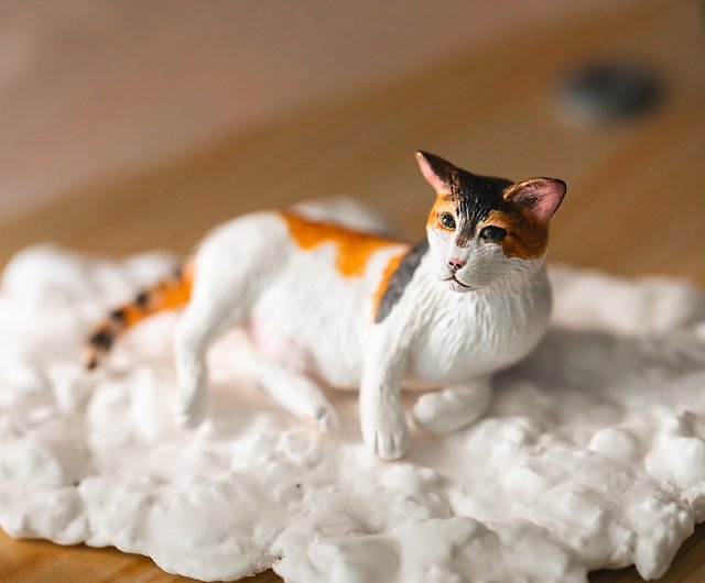 猫のカスタマイズされたペットの手作り粘土モデル (衣服やアクセサリー 