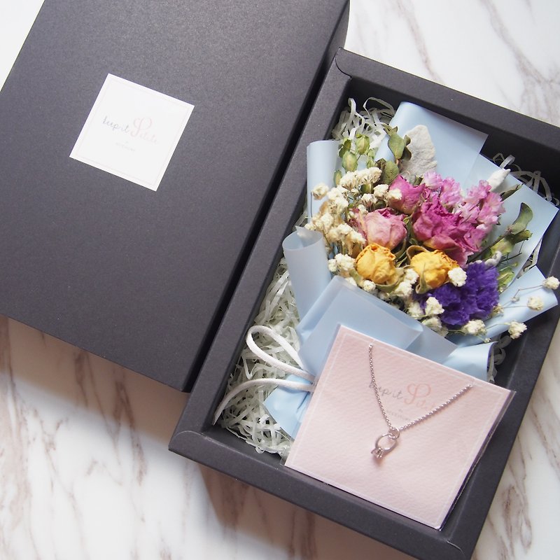 [ロマンチックな花束のギフトボックス]ミニ乾燥した花束（ピンクの青色）+ [私はミニリングのネックレスに喜んでです] - ネックレス - 金属 ブルー