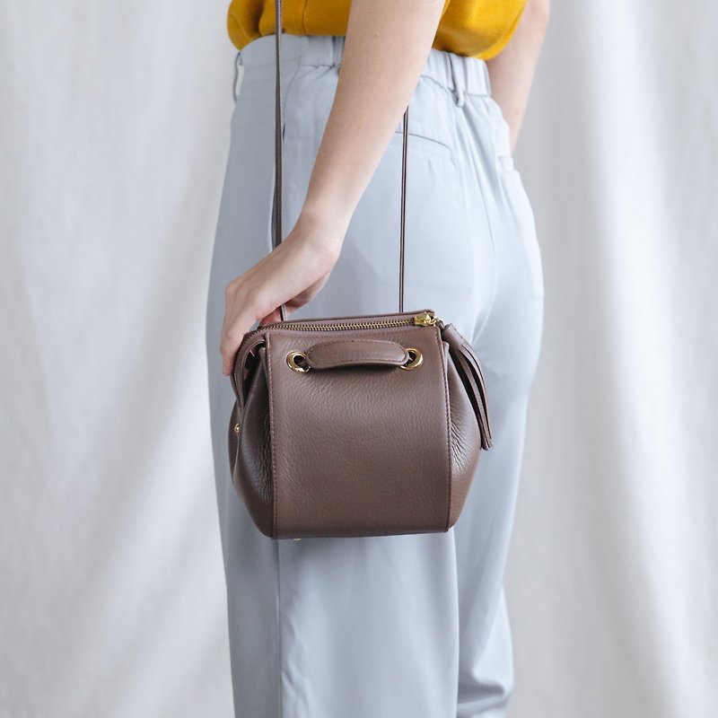 CUDDLE - MINIMAL WOMEN SOFT LEATHER BAG -PINK GREY BROWN/MAUVE - Messenger Bags & Sling Bags - Genuine Leather Brown