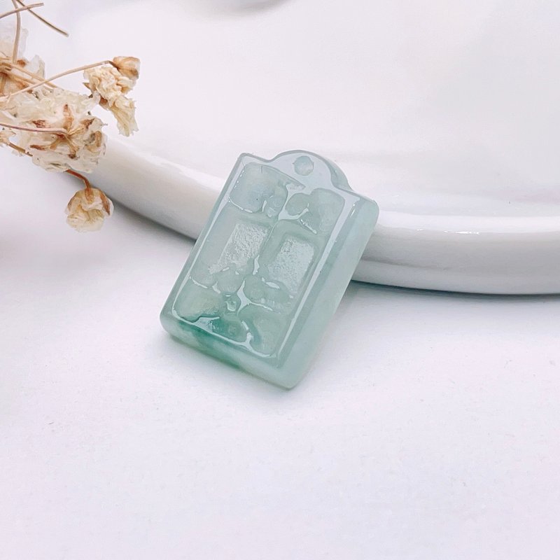 【願‧平安】冰種飄綠花翡翠平安牌 | 天然緬甸玉翡翠A貨 | 送禮 - 吊飾 - 玉石 綠色