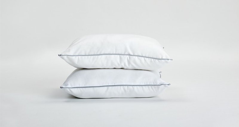 100%羽絲絨枕芯 - 枕頭/抱枕 - 其他材質 白色