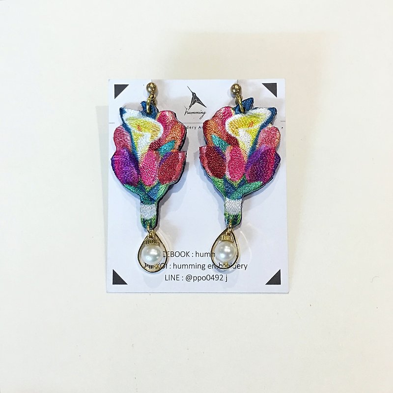 humming-Tulipa gesneriana  / Flower /Embroidery earrings - ต่างหู - งานปัก หลากหลายสี
