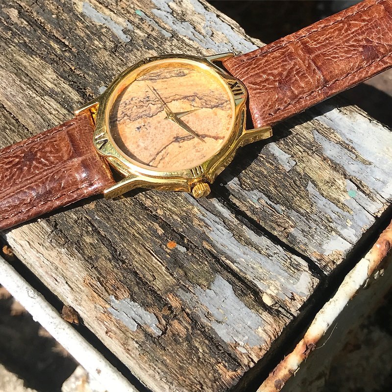 天然石 グレイニネス 木紋石   腕時計 - 腕時計 - 宝石 ブラウン