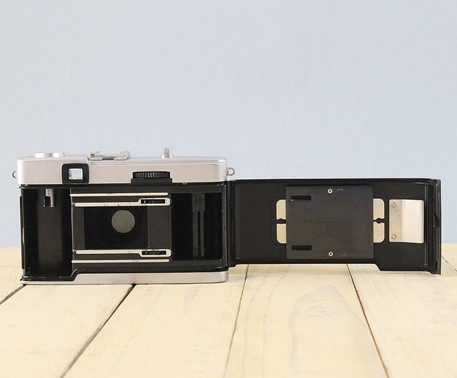 完動品】オールドフィルムカメラ オリンパス OLYMPUS TRIP35 S/N