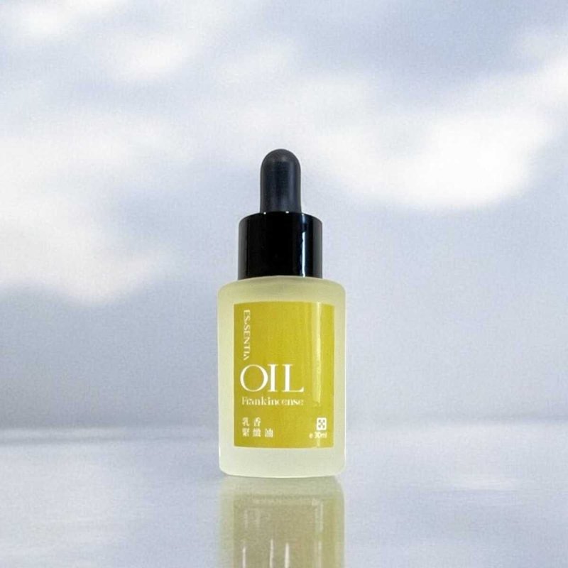 100%植萃精華油【乳香緊緻油】保濕抗老修護・護膚油・臉部按摩油 - 精華液/精華油 - 濃縮/萃取物 透明