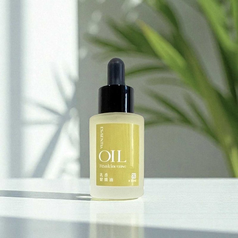 100%植萃精華油【乳香緊緻油】保濕抗老修護・護膚油・臉部按摩油 - 精華液/精華油 - 濃縮/萃取物 透明