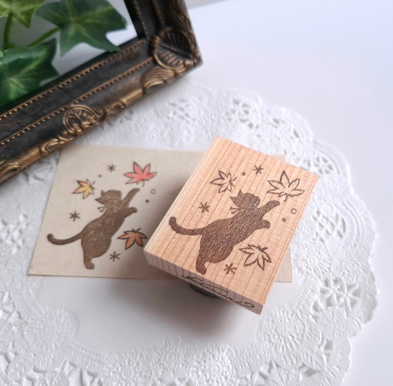 Autumn leaves and cat eraser stamp maple - ตราปั๊ม/สแตมป์/หมึก - ยาง สีใส