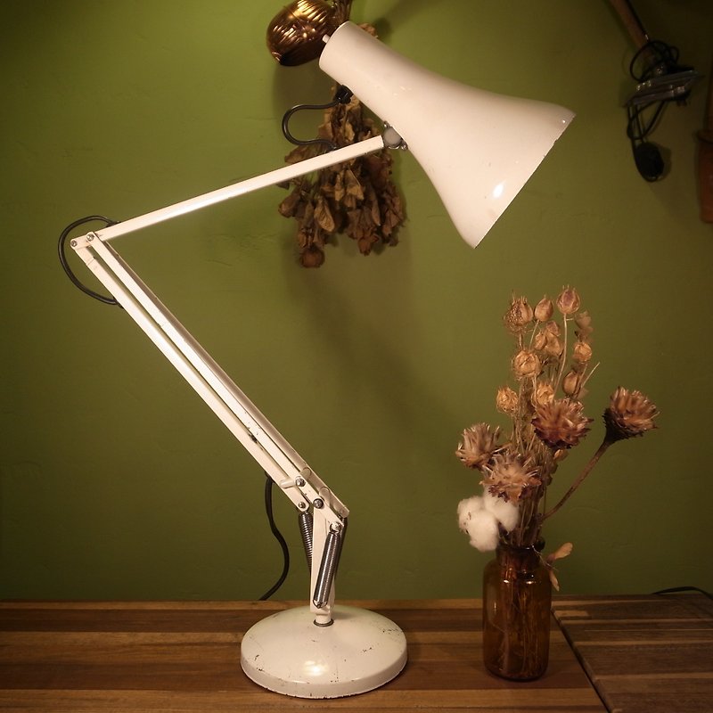 Old bones Herbert Terry and Sons Model 90 table lamp VINTAGE - Lighting - Other Metals 