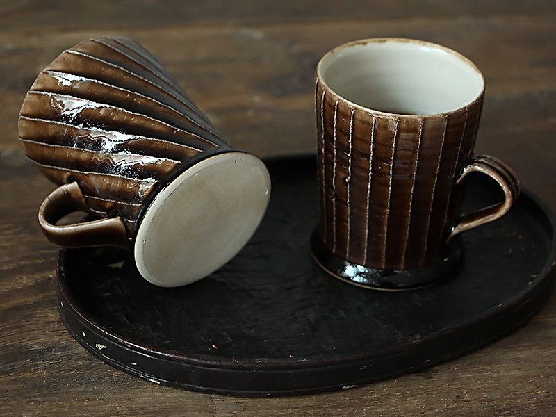 Sauce color Japanese style original hand hanging ear cup coffee cup milk cup mug cup office cup - แก้วมัค/แก้วกาแฟ - ดินเผา 