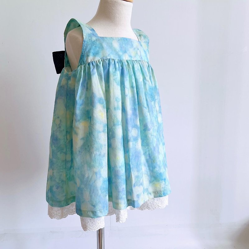 蝴蝶結洋裝-晴空之花 - 童裝裙 - 棉．麻 藍色