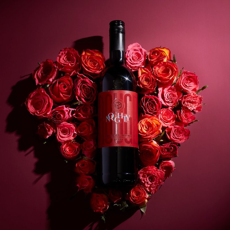 Noughty Syrah Shiraz non-alcoholic red wine flavored drink 750ML - น้ำผักผลไม้ - วัสดุอื่นๆ สีแดง
