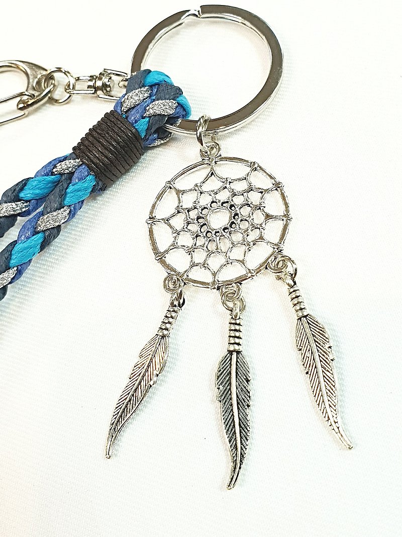 Paris*Le Bonheun. Happiness hand made. ZAKKA dream catcher. Woven key ring. White K color - Keychains - Other Metals Multicolor