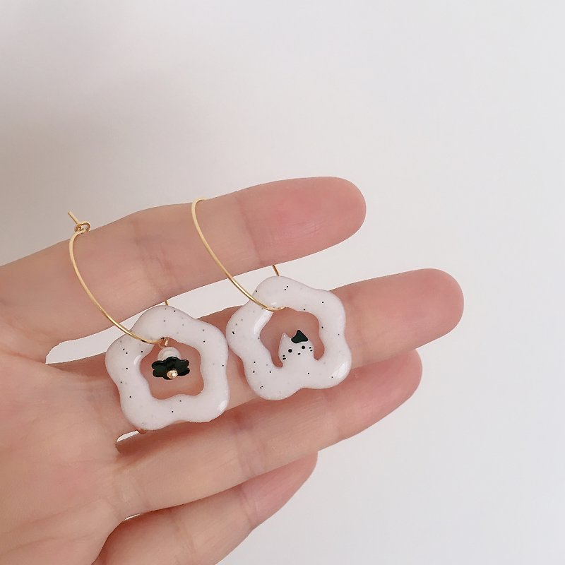 Milk Oreo Cow Cat Hoop Earrings - Earrings & Clip-ons - Resin White