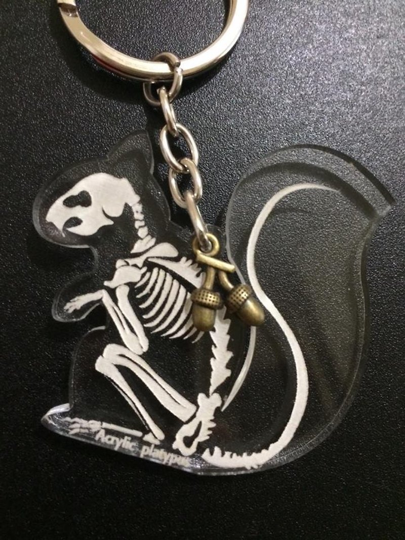 力克鴨⇝幸福的松鼠(骨骼系列)⇜項鍊/鑰匙圈 - 項鍊 - 壓克力 白色