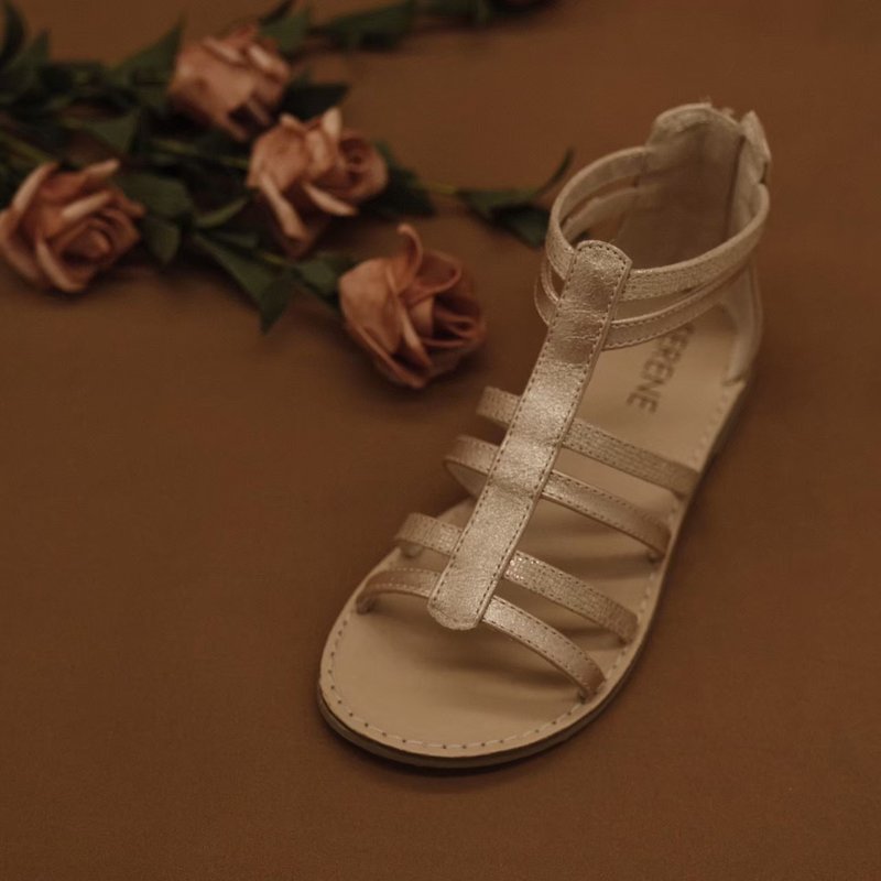 Taiwan handmade shoes, light luxury light gold Roman shoes, girls Roman sandals, high-end flat shoes SANDALS - รองเท้าเด็ก - วัสดุอื่นๆ สีทอง