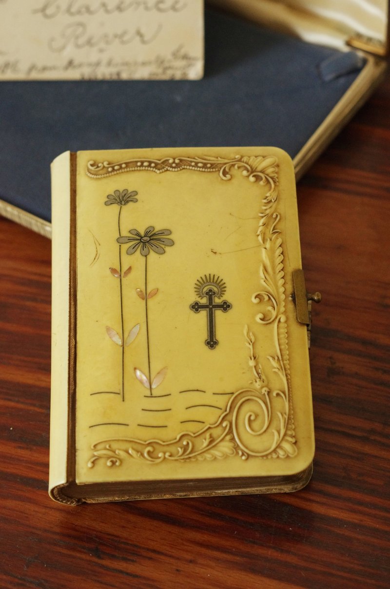 アンティーク フランス 十字架 宗教信仰 聖書 小さな書籍 W792 - その他 - 金属 ゴールド