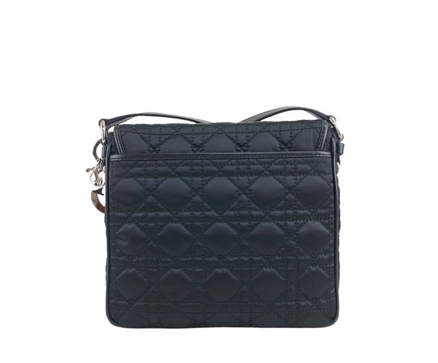 Dior カナージュ　ショルダーバッグ 日本直送 名牌中古包 】Christian Dior カナージュ ショルダー