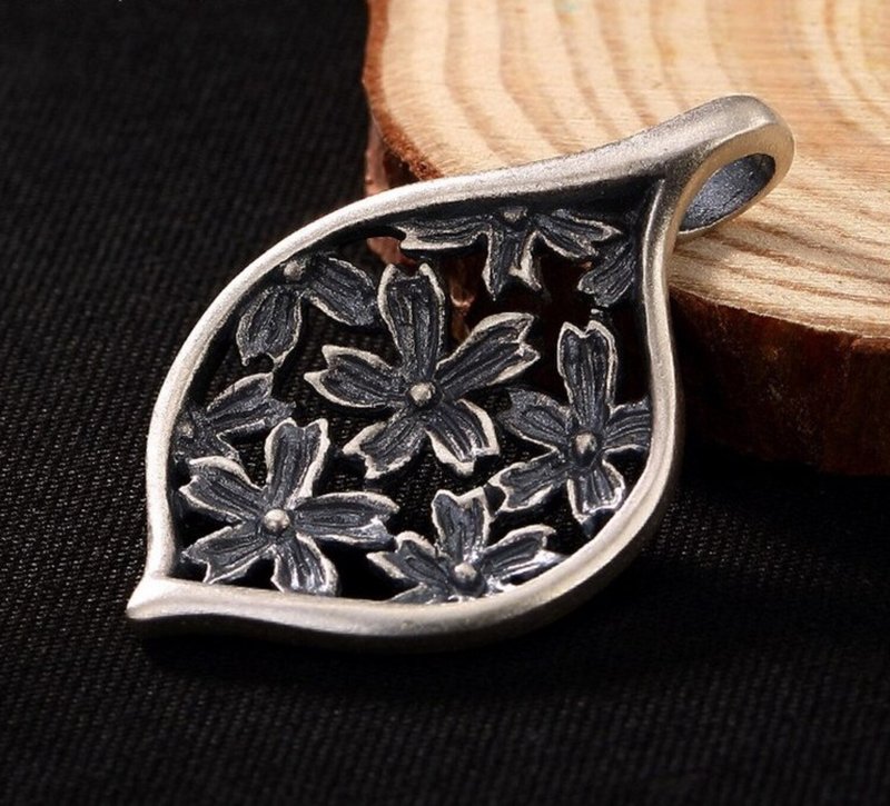 Real 925 Sterling Thai Silver Women Handmade Winter Jasmine Pendants - 長項鍊 - 純銀 銀色