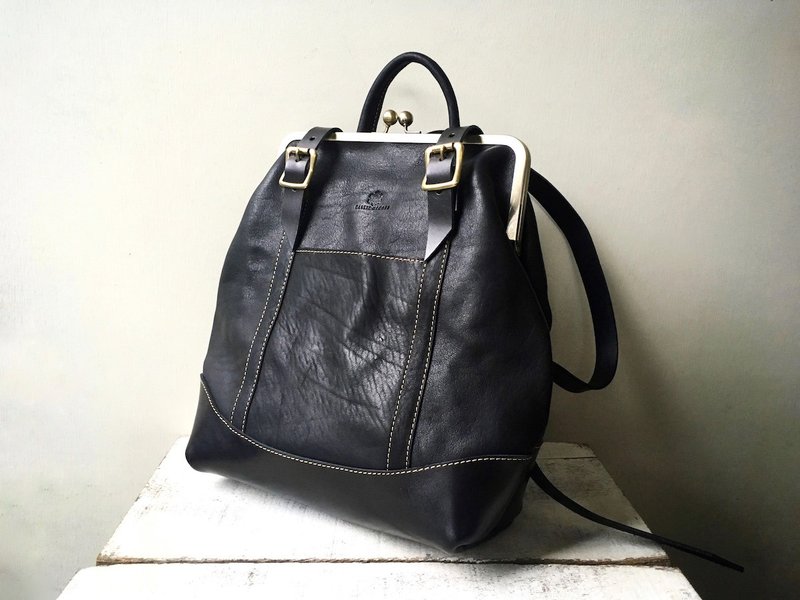 Improved version Tochigi leather Gamaguchi Nume leather rucksack ruotare M Black - กระเป๋าหูรูด - หนังแท้ สีดำ