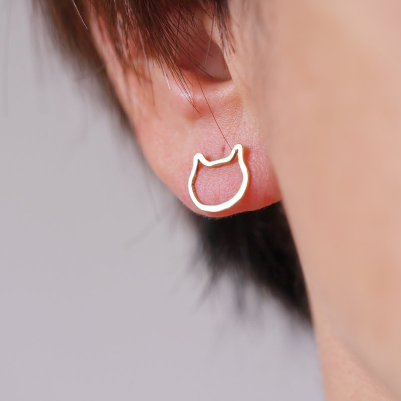 [Sold as one ear] BRASS Nyantomo Kyasha Cat Stud Earrings Made to Order - ต่างหู - ทองแดงทองเหลือง สีทอง