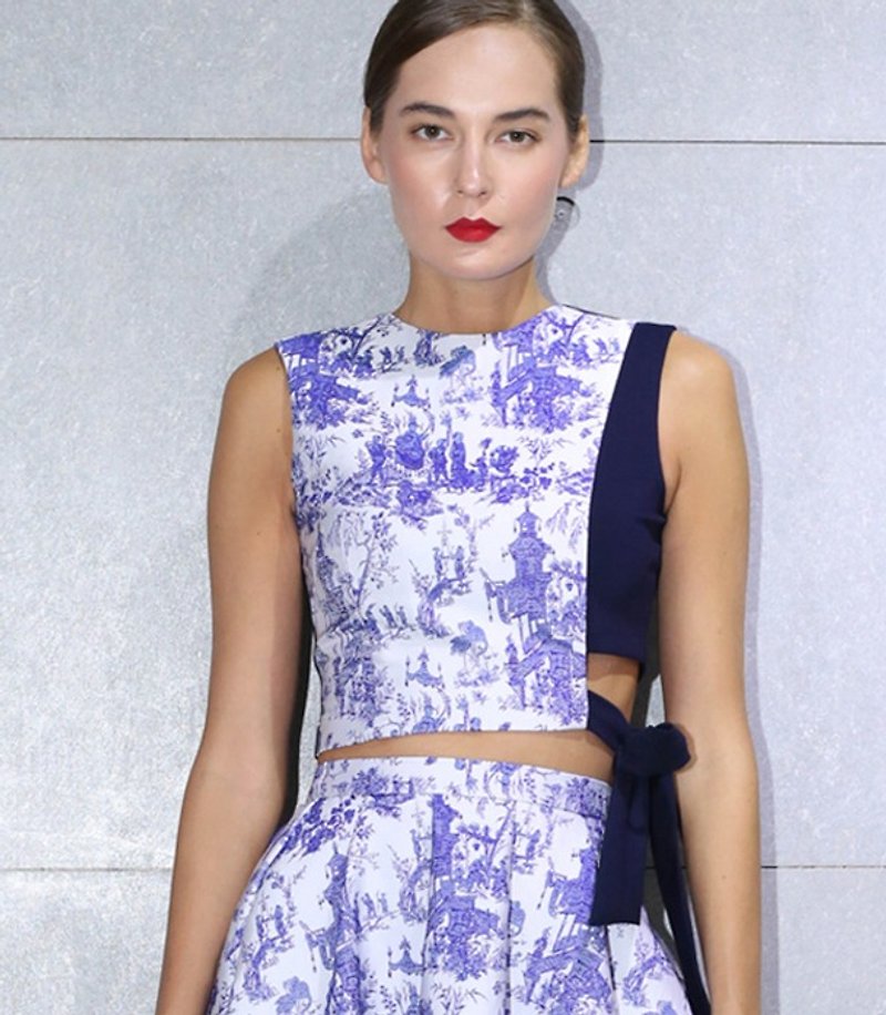 Hong Kong designer brand BLIND by JW silk pattern bow dress (upper body) - เสื้อผู้หญิง - เส้นใยสังเคราะห์ สีน้ำเงิน