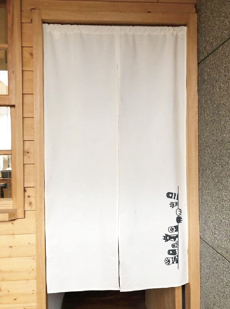 (Multi-color options) Cat's Palm-Organic Cotton Silk Printing Japanese-style Chinese Door Curtain Organic Cotton - ม่านและป้ายประตู - ผ้าฝ้าย/ผ้าลินิน ขาว
