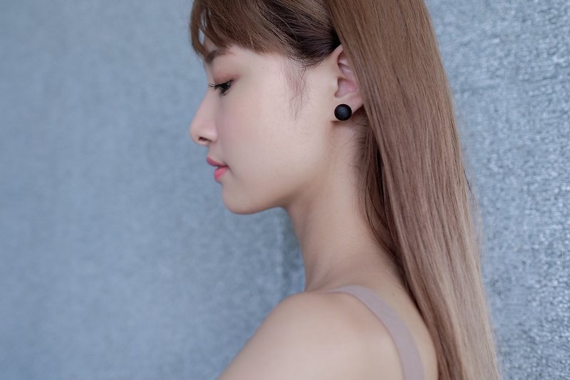 Black Chicken Wing Earrings | Handmade Wooden Earrings-Ear Pins/ Clip-On - ต่างหู - ไม้ สีดำ